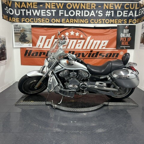 2003 Harley-Davidson® V-Rod® Two-Tone Sterling Silver and Vivid Black thumb 3
