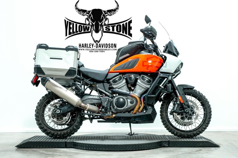 2021 Harley-Davidson® Pan America™ 1250 Special Baja Orange/Stonewashed White Pearl