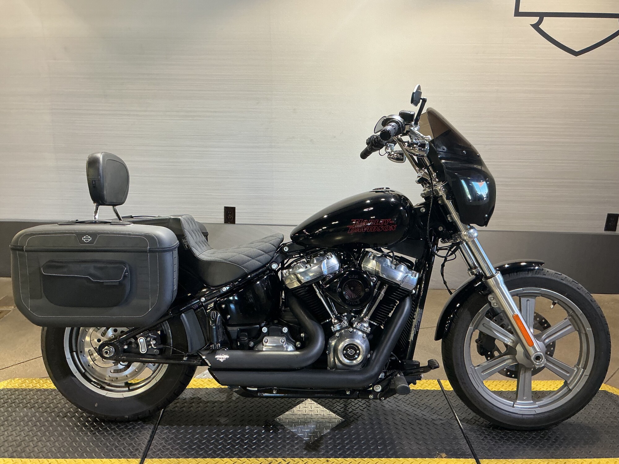 FXST 2024 Softail™ Standard