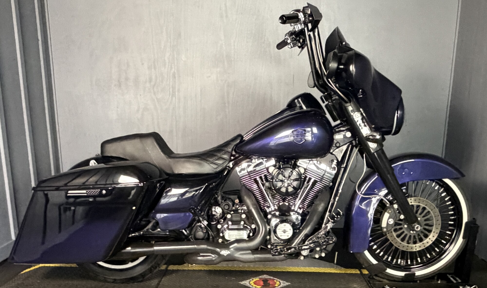 2013 FLHX  Street Glide®