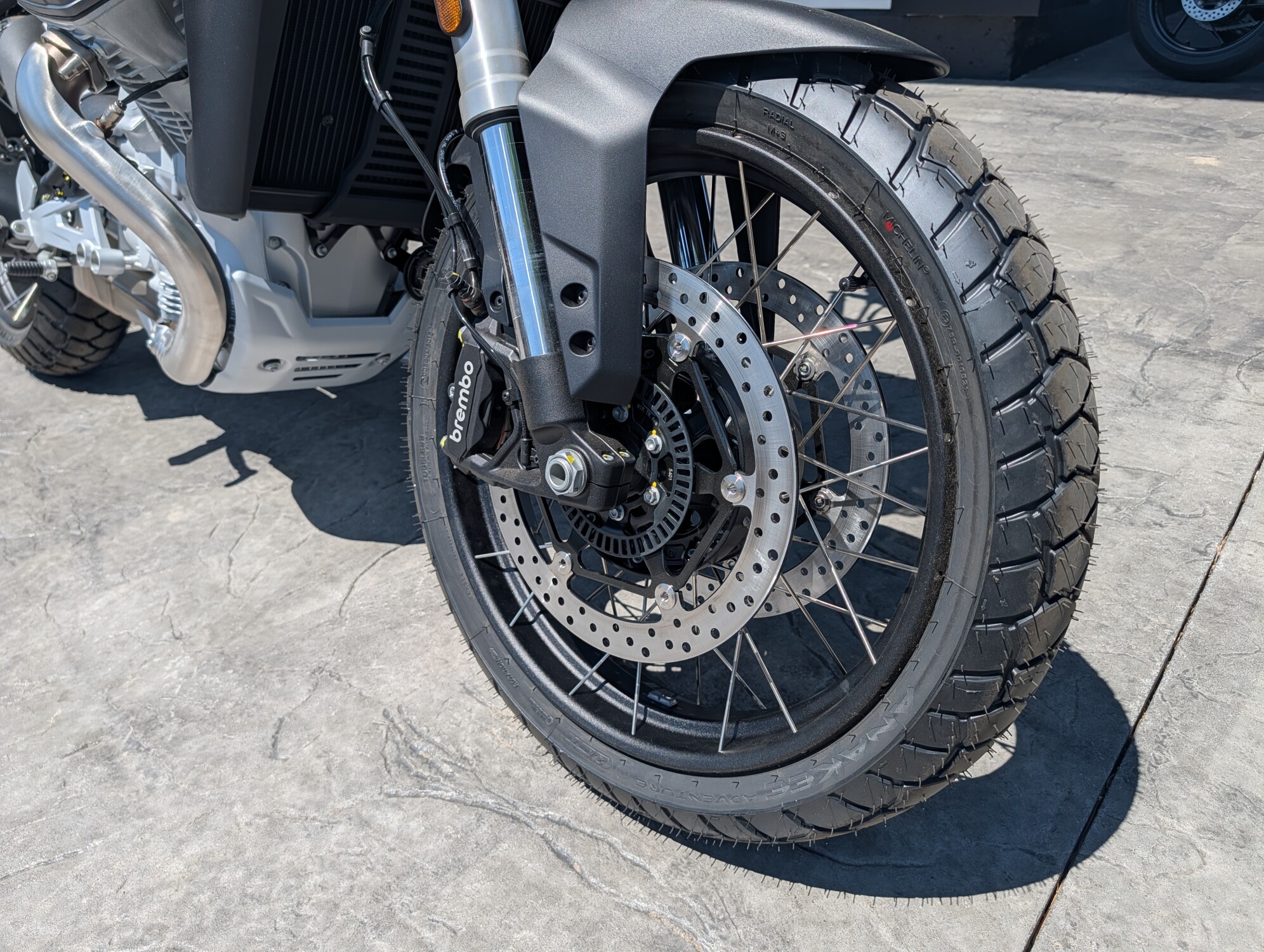 2027 Moto Guzzi Stelvio, photo 12