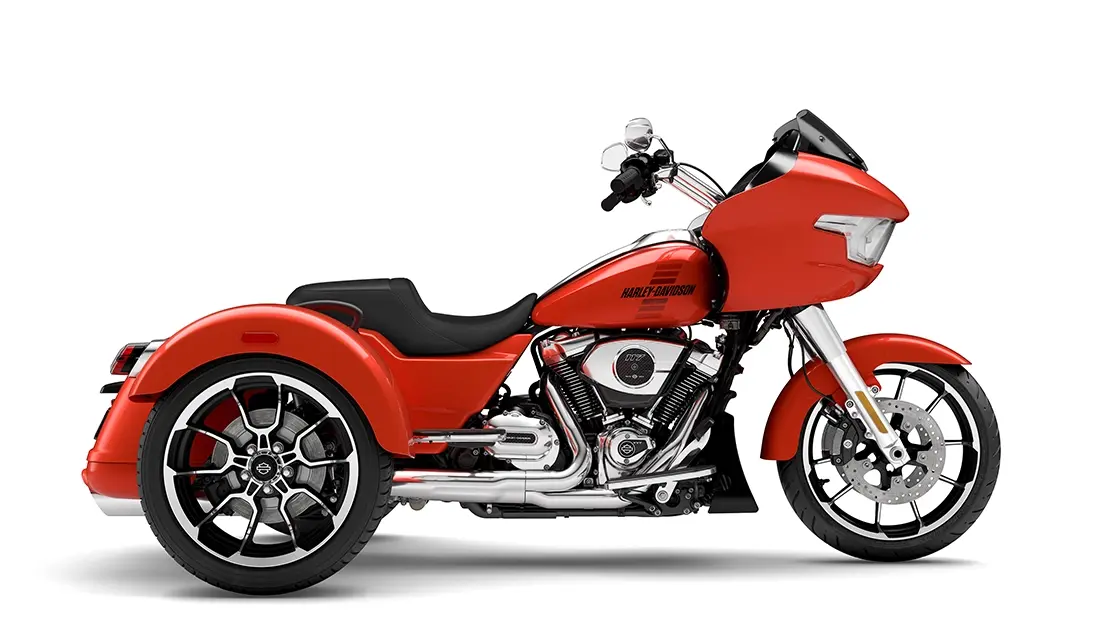 2026 Harley-Davidson® Road Glide 3 Blood Orange