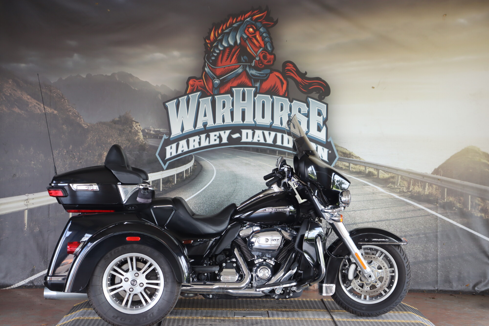 FLHTCUTG 2018 Tri Glide® Ultra