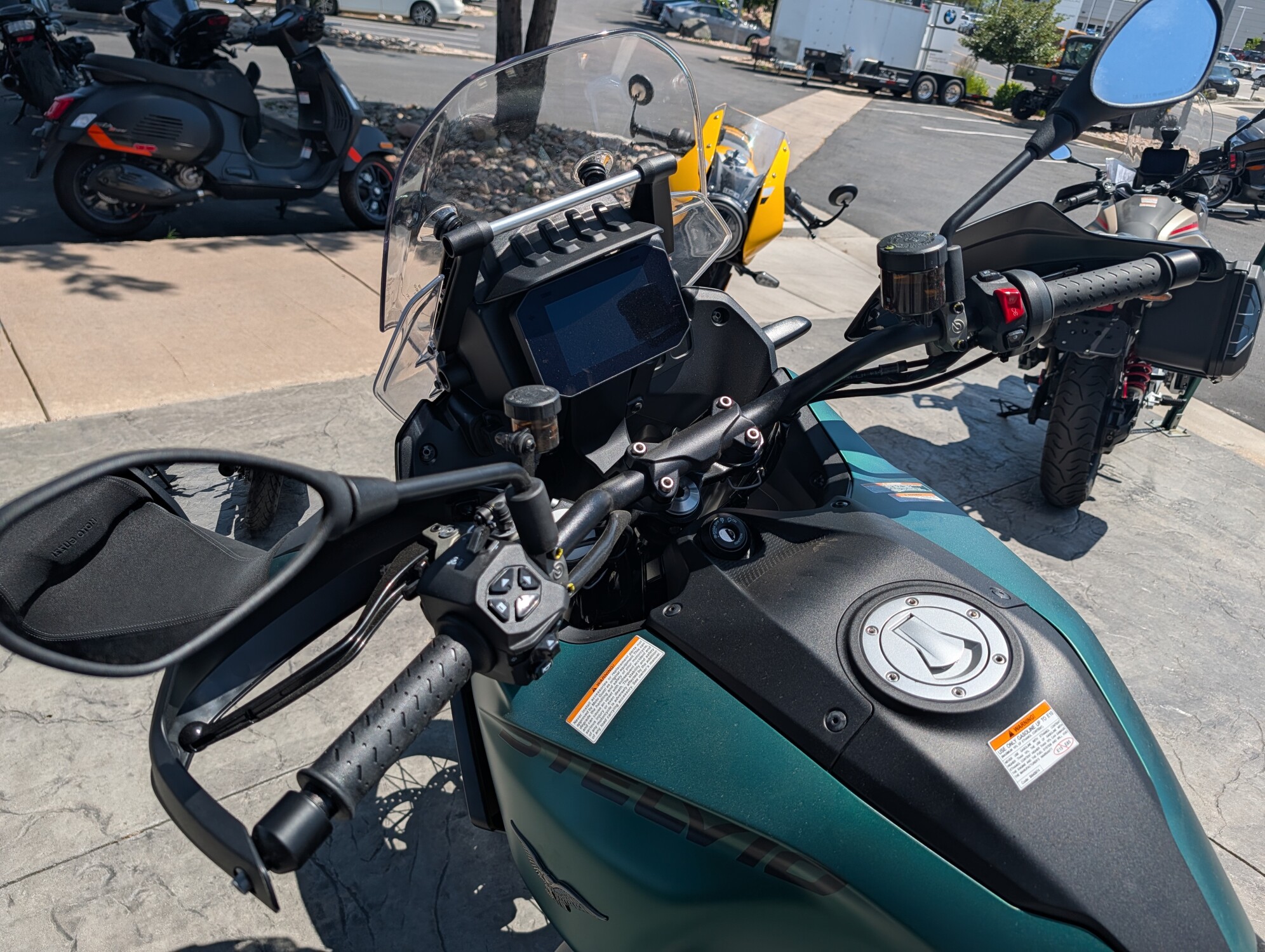 2027 Moto Guzzi Stelvio, photo 9
