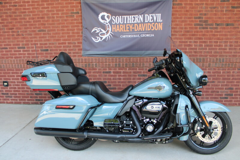 2024 Harley-Davidson® Ultra Limited Sharkskin Blue