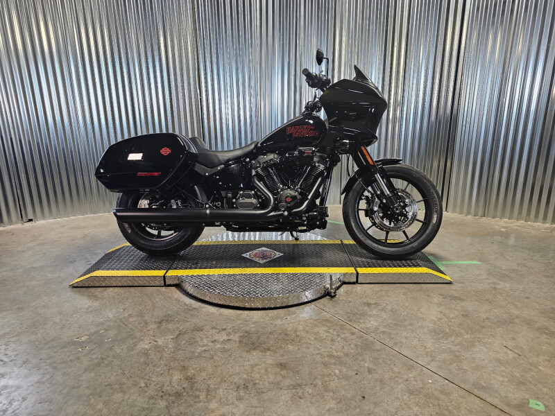 2026 Harley-Davidson® Low Rider® ST Vivid Black Black Trim