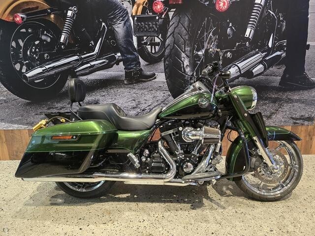 Harley-Davidson® CVO™ Road King® 2013 FLHRSE5