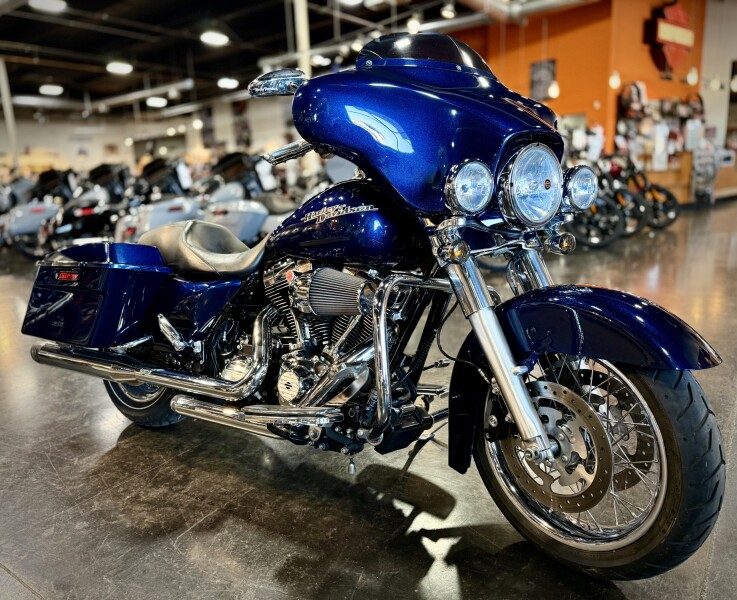 2012 Harley-Davidson Street Glide® Dark Blue Pearl