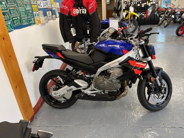 2026 Aprilia Tuono 457 Base MANTIS PURPLE