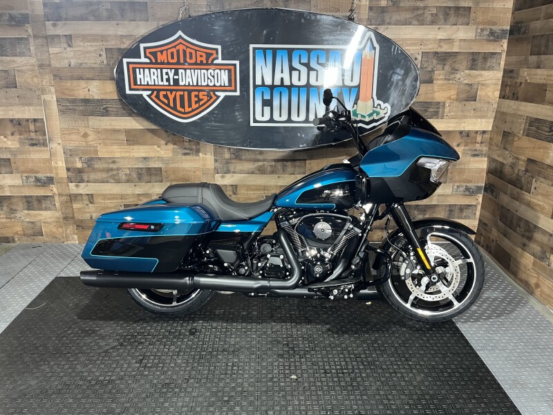 2026 Harley-Davidson® Road Glide® Teal Thunder / Vivid Black Black Trim