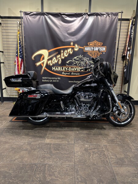 2021 Harley-Davidson® Street Glide® BLACK