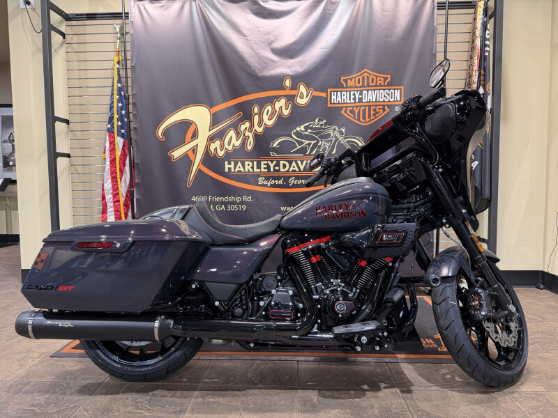 2026 Harley-Davidson® CVO Street Glide ST Inferno Gray