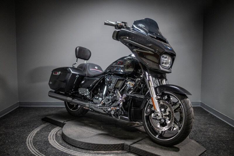2026 Street Glide® (FLHX)
