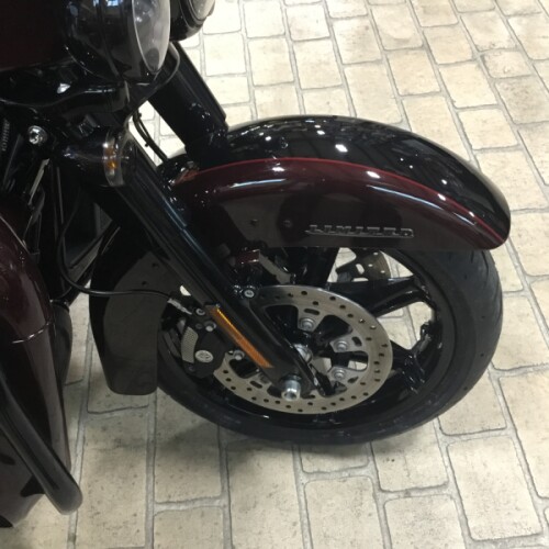 2022 Harley-Davidson® Ultra Limited Midnight Crimson/Vivid Black - Black Finish thumb 2