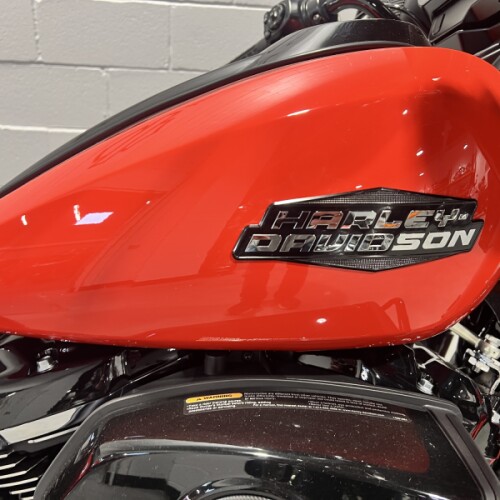 2026 Harley-Davidson® Street Glide® Blood Orange FLHX thumb 3