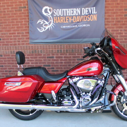 2025 Harley-Davidson® Street Glide® Brilliant Red thumb 3