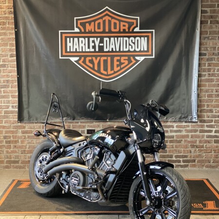 2022 Indian Motorcycle Scout® Rogue Black Metallic thumb 3