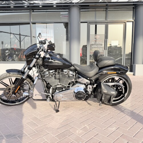 2021 Harley-Davidson® Breakout™ 114 Vivid Black thumb 0