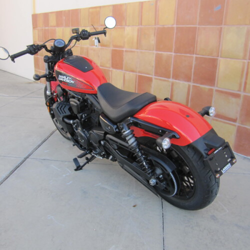 2026 Harley-Davidson® Nightster® Blood Orange Black Trim thumb 1