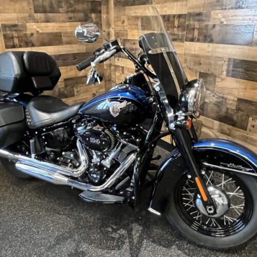 2018 Harley-Davidson® Heritage Classic 114 Legend Blue/Vivid Black 115th Anniversary thumb 3