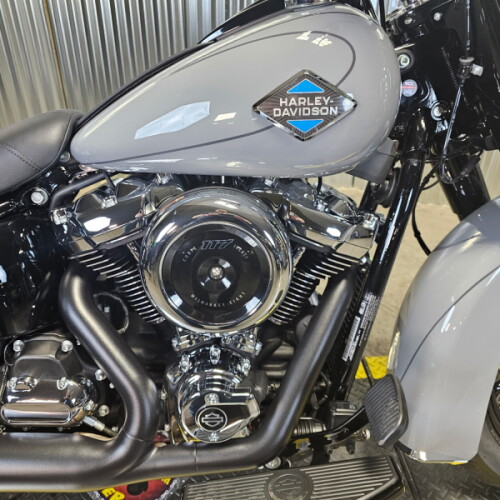 2026 Harley-Davidson® Heritage Classic DRK BILIARD GRY thumb 3
