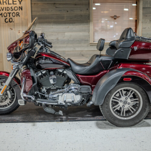 2014 Tri Glide® Ultra (FLHTCUTG) thumb 3