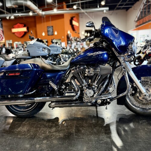 2012 Harley-Davidson Street Glide® Dark Blue Pearl thumb 3