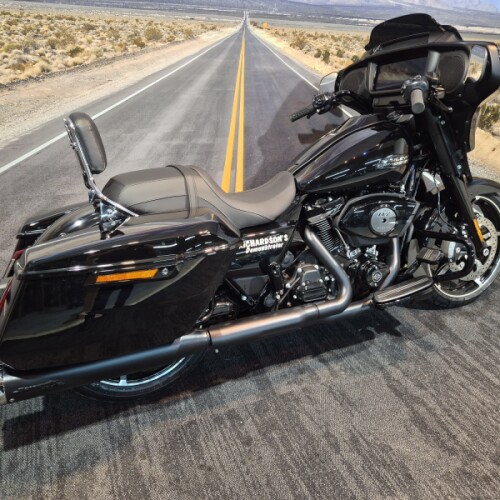 2026 Harley-Davidson® Street Glide® Vivid Black Black Trim thumb 0