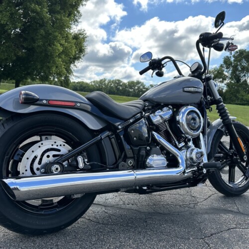2026 Harley-Davidson® Street Bob® Dark Billiard Gray Chrome Cast Wheels thumb 2