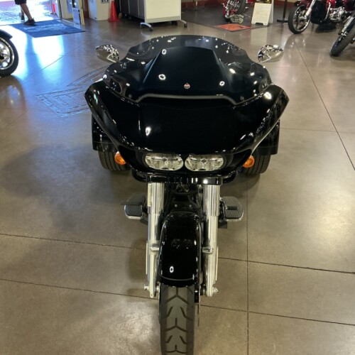 FLTRT 2025 Road Glide® 3 thumb 2