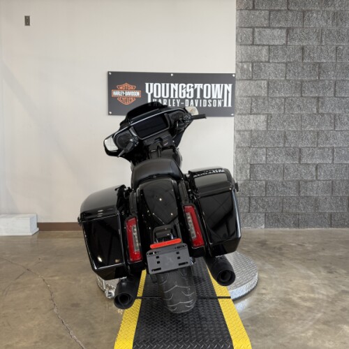 2026 Harley-Davidson® Street Glide® FLHX thumb 1