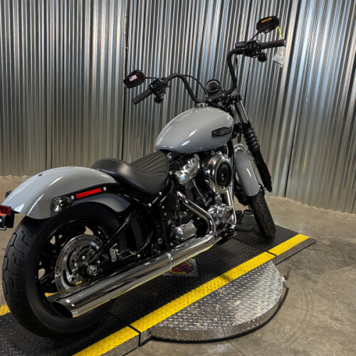 2026 Harley-Davidson® Street Bob® DRK BILIARD GRY thumb 3