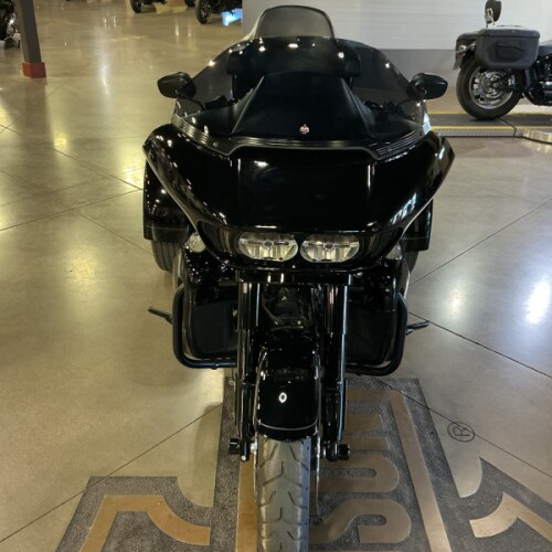 FLTRT 2023 Road Glide® 3 thumb 2