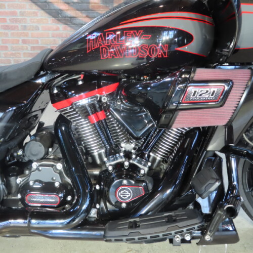 FLTRXSTSE 2024 CVO™ Road Glide® ST thumb 2