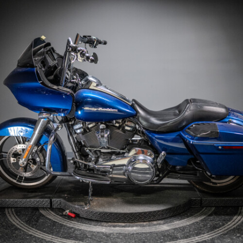 2017 Road Glide® Special (FLTRXS) thumb 2