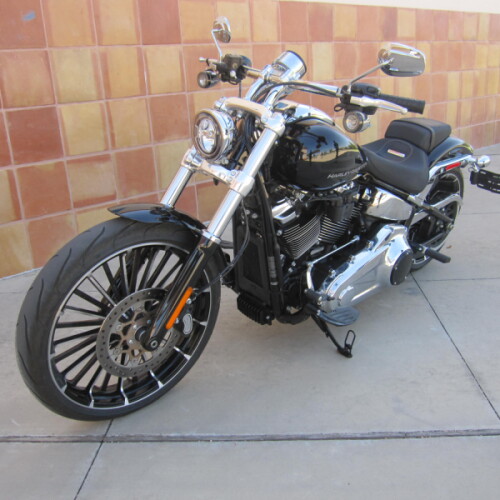2025 Harley-Davidson® Breakout® Vivid Black thumb 0
