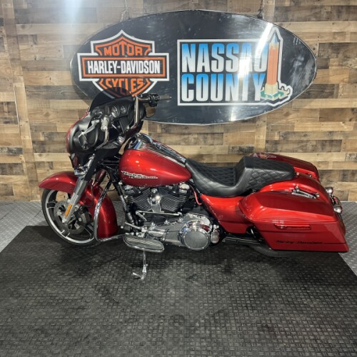 2019 Harley-Davidson® Street Glide® Wicked Red thumb 2