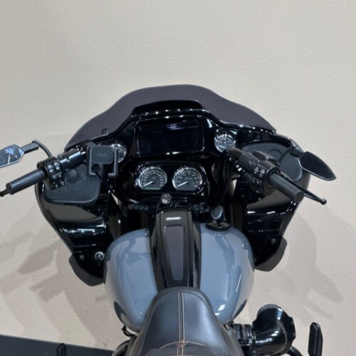2022 Harley-Davidson® Road Glide® ST Gunship Gray thumb 3