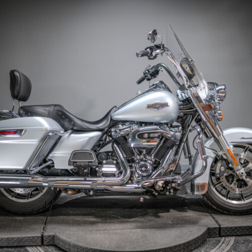 2019 Road King® (FLHR) thumb 3