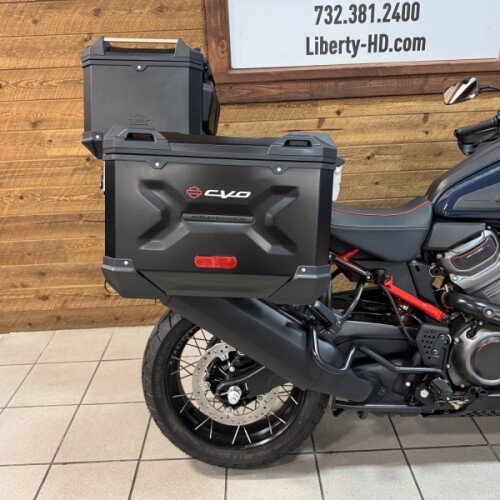 2025 Harley-Davidson® CVO™ Pan America® Carbon Blue RA1250SE thumb 0