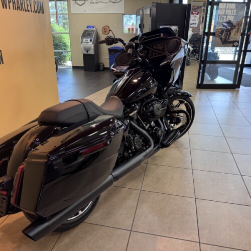 2026 Harley-Davidson® Road Glide® Vivid Black Black Trim thumb 0