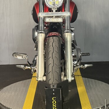 2012  Super Glide® Custom thumb 3
