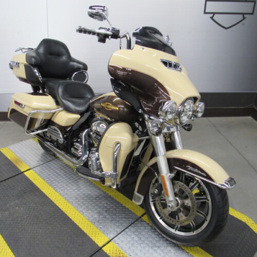 FLHTCU 2014 Electra Glide® Ultra Classic® thumb 3