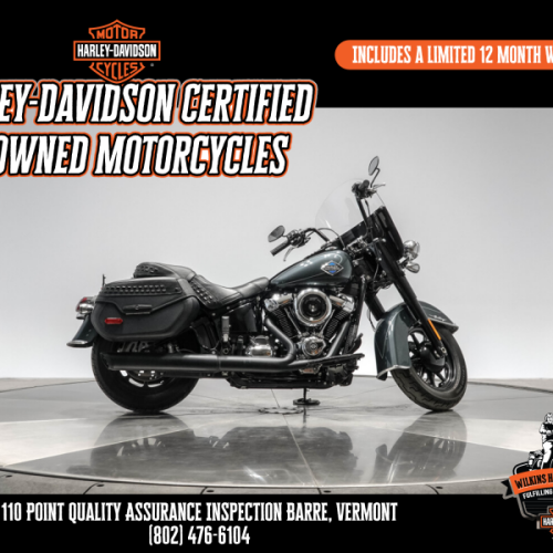 2025 Harley-Davidson FLHC Heritage Classic in Iron Horse Metallic with 5,577 miles thumb 2