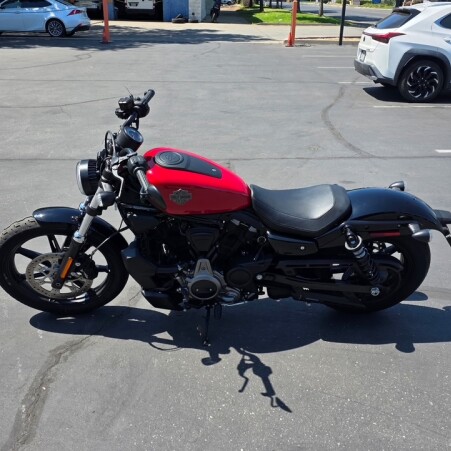 RH975 2023 Nightster™ thumb 3