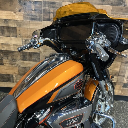 2026 Harley-Davidson® CVO Street Glide Torched Orange CVO Tri-Tone FLHXSE thumb 0