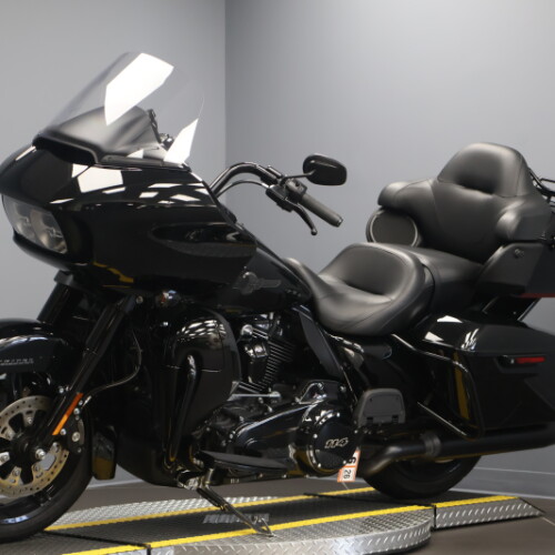 2024 Harley-Davidson® Road Glide® Limited Vivid Black thumb 1