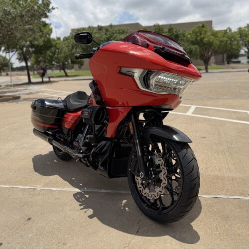 2026 Harley-Davidson® CVO Road Glide ST Citrus Heat Re-Entry thumb 2