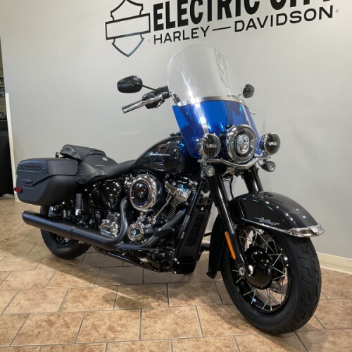 2026 Harley-Davidson® FLHC Heritage Classic Midnight Ember thumb 1