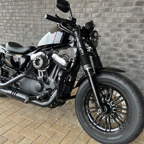 2021 Harley-Davidson® Forty-Eight® Vivid Black thumb 3